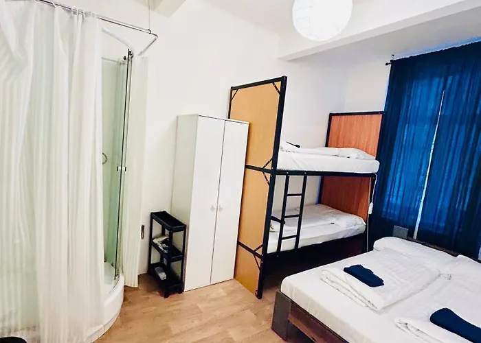 Hostel Good Price